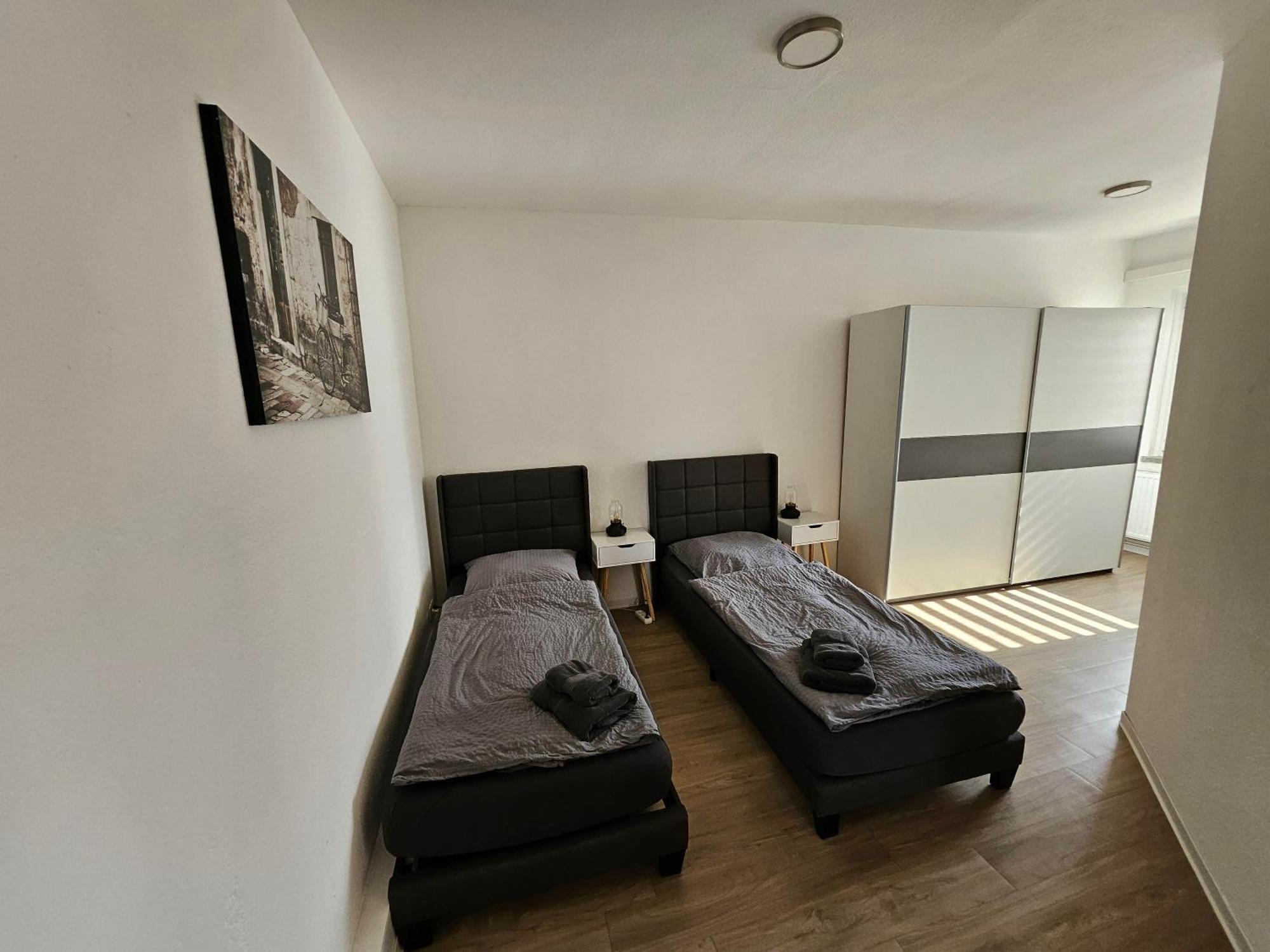 Gaestewohnung Heinrich Heine Schule Bad Dürrenberg Buitenkant foto